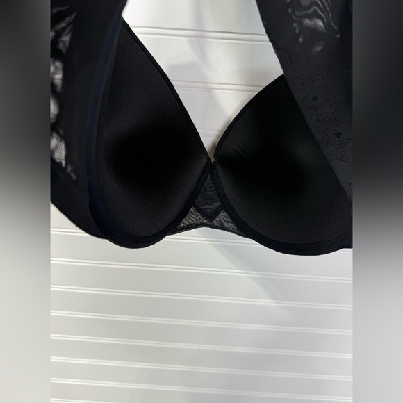 Torrid black star embellished bra. Size 44D. - Picture 3 of 9